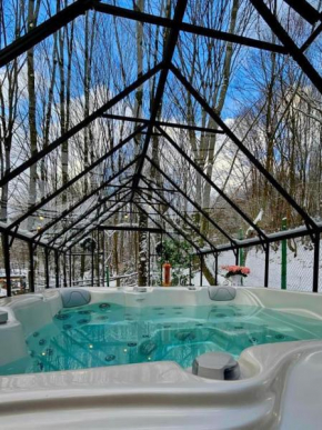 Montebello Chalet